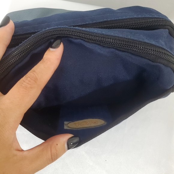 Asolo Jogging/Running/ hiking Waist Pack Belt with 2 zips compartiments - Picture 8 of 11